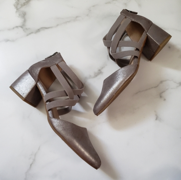 EILEEN-FISHER Juka Pump in Mica Size 7 Sandal Closed Toe Metallic Block - Picture 2 of 8